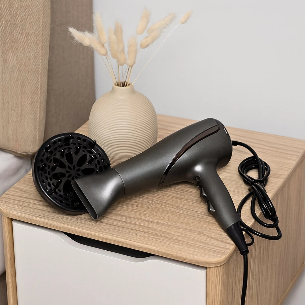 Huisberg HB-24GR Elektrische Haardroger 1800–2200W – Professionele Föhn met Koude Lucht & 2 Snelheden - Afbeelding 2